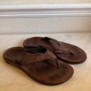CHACO Women’s Brown Leather Flip Flops